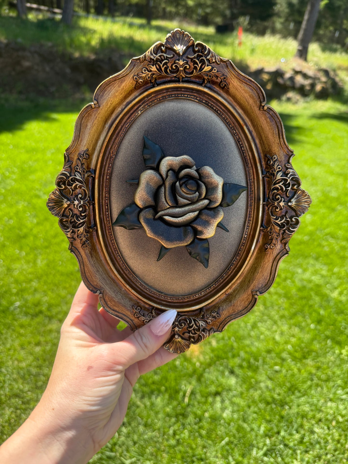 Mini Gothic Gold Rose