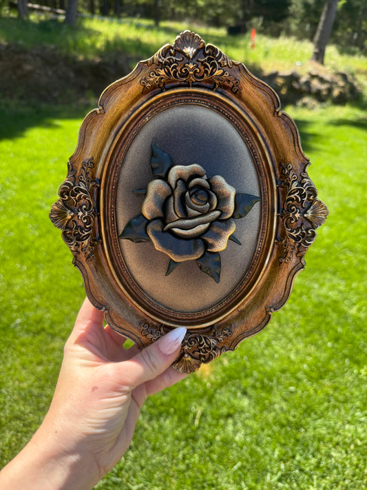 Mini Gothic Gold Rose